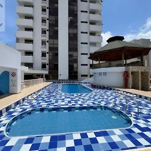 Con Piscina Cerca Al Mar Amoblado Rodadero Sur Apartamento Gaira