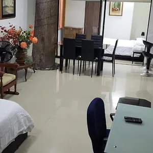 Pilarica Gardens Apartamento Medellín